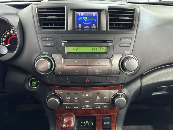 Toyota Highlander II (XU40) Рестайлинг с пробегом 2011 года, цена 1 850 000 рублей, 174000 км, внедорожник, Автокод Объявления