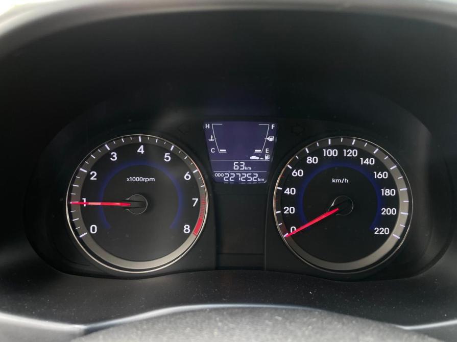 Hyundai Solaris I Воронеж  - изображение 16