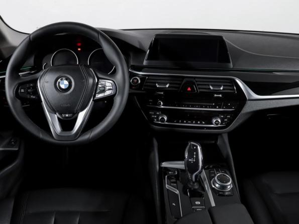 BMW 5 серии VII (G30/G31/G38) с пробегом 2017 года, цена 2 280 000 рублей, 247600 км, седан, Автокод Объявления