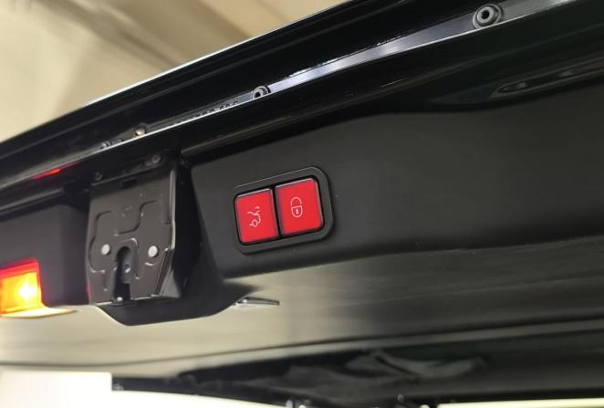 Mercedes-Benz Vito III (W447) с пробегом 2024 года, цена 8 800 000 рублей, 45394 км, минивэн, Автокод Объявления