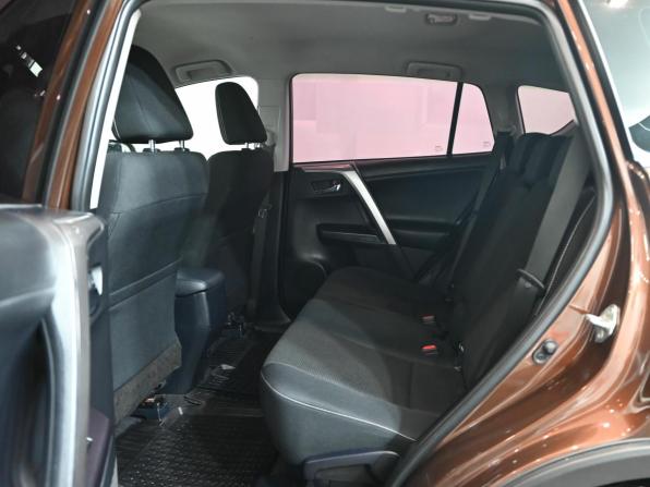 Toyota RAV4 IV (XA40) Рестайлинг с пробегом 2017 года, цена 2 650 000 рублей, 131394 км, внедорожник, Автокод Объявления