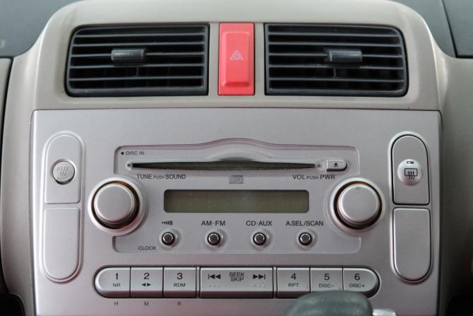 Honda Life IV с пробегом 2005 года, цена 399 000 рублей, 118000 км, хэтчбек, Автокод Объявления