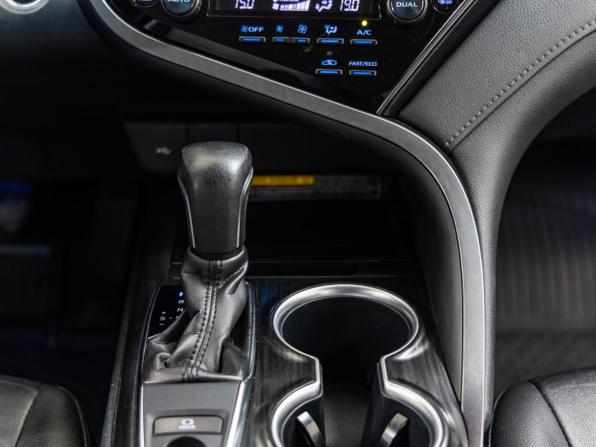 Toyota Camry VIII (XV70) Рестайлинг с пробегом 2021 года, цена 3 218 000 рублей, 117376 км, седан, Автокод Объявления