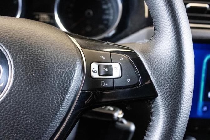 Volkswagen Jetta VI Рестайлинг с пробегом 2015 года, цена 980 000 рублей, 207091 км, седан, Автокод Объявления