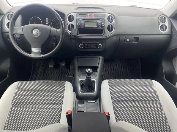 Volkswagen Tiguan I с пробегом 2010 года, цена 1 050 000 рублей, 131000 км, внедорожник, Автокод Объявления