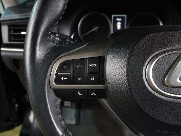 Lexus ES VI Рестайлинг с пробегом 2018 года, цена 2 819 000 рублей, 104923 км, седан, Автокод Объявления