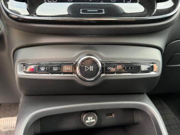 Volvo XC40 I с пробегом 2021 года, цена 2 800 000 рублей, 69148 км, внедорожник, Автокод Объявления
