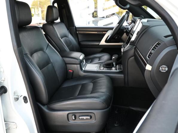 Toyota Land Cruiser 200 Series Рестайлинг 2 с пробегом 2020 года, цена 7 519 000 рублей, 160884 км, внедорожник, Автокод Объявления