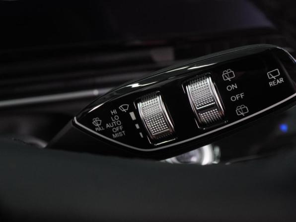 Omoda C5 I с пробегом 2023 года, цена 1 799 000 рублей, 30796 км, внедорожник, Автокод Объявления