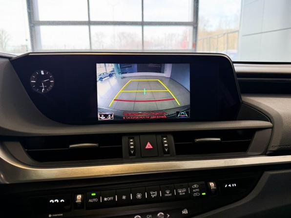 Lexus ES VII Рестайлинг с пробегом 2021 года, цена 4 450 000 рублей, 81775 км, седан, Автокод Объявления