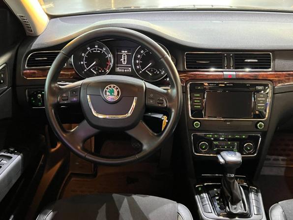 Skoda Superb II с пробегом 2011 года, цена 1 135 000 рублей, 213112 км, лифтбек, Автокод Объявления