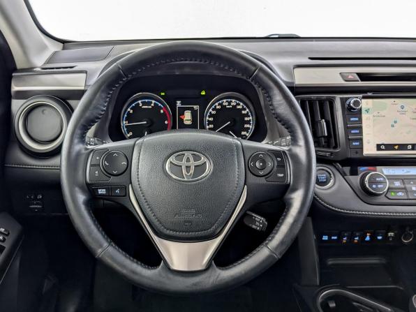 Toyota RAV4 IV (XA40) Рестайлинг с пробегом 2019 года, цена 2 990 000 рублей, 95918 км, внедорожник, Автокод Объявления