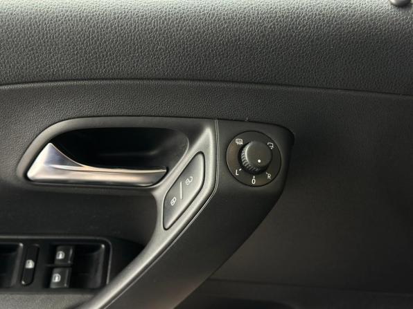 Volkswagen Polo V Рестайлинг с пробегом 2016 года, цена 1 300 000 рублей, 86374 км, седан, Автокод Объявления