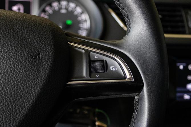Skoda Octavia III (A7) с пробегом 2014 года, цена 1 450 000 рублей, 92599 км, лифтбек, Автокод Объявления