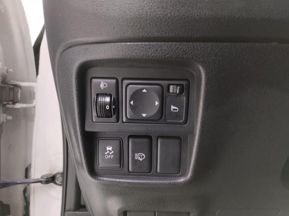 Nissan Juke I с пробегом 2013 года, цена 999 000 рублей, 80688 км, внедорожник, Автокод Объявления