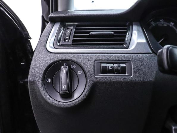 Skoda Rapid I Рестайлинг с пробегом 2018 года, цена 1 109 000 рублей, 133502 км, лифтбек, Автокод Объявления