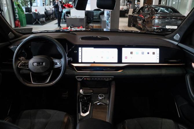 Geely Monjaro I с пробегом 2023 года, цена 3 050 000 рублей, 40317 км, внедорожник, Автокод Объявления