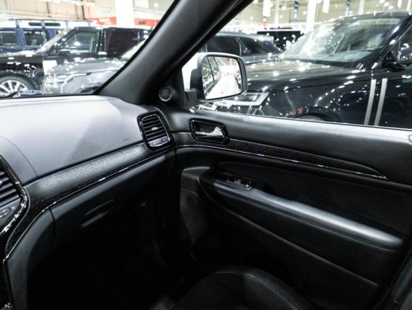 Jeep Grand Cherokee IV (WK2) Рестайлинг с пробегом 2019 года, цена 3 950 100 рублей, 130698 км, внедорожник, Автокод Объявления