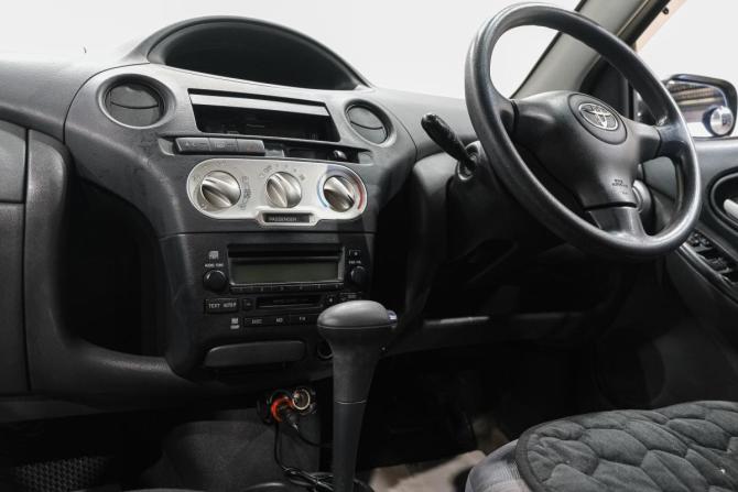 Toyota Vitz I (P10) с пробегом 2004 года, цена 439 000 рублей, 258000 км, хэтчбек, Автокод Объявления