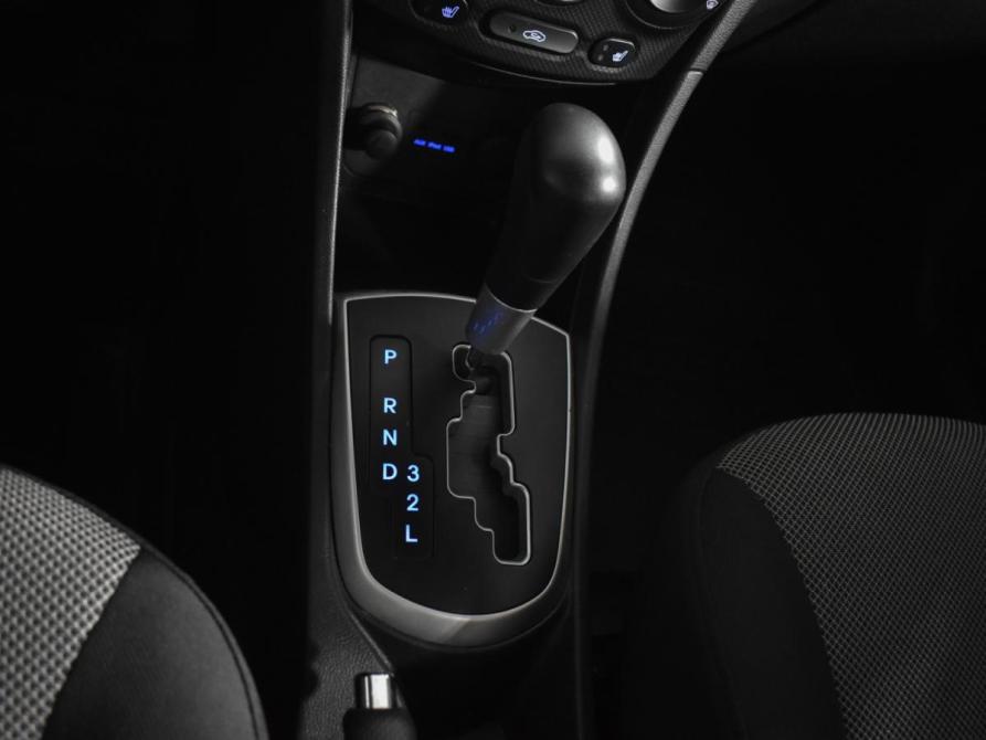 Hyundai Solaris I Санкт-Петербург  - изображение 17