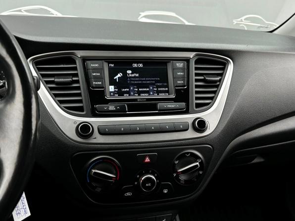 Hyundai Solaris II с пробегом 2019 года, цена 1 155 600 рублей, 161818 км, седан, Автокод Объявления