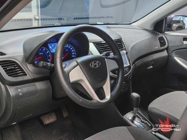 Hyundai Solaris I с пробегом 2013 года, цена 798 000 рублей, 137000 км, седан, Автокод Объявления