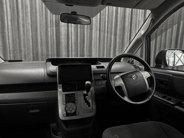 Toyota Noah II (R70) с пробегом 2007 года, цена 1 100 000 рублей, 285000 км, минивэн, Автокод Объявления