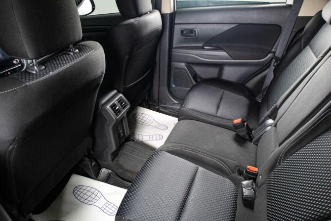 Mitsubishi Outlander III Рестайлинг 3 с пробегом 2021 года, цена 2 599 000 рублей, 75000 км, внедорожник, Автокод Объявления