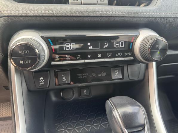 Toyota RAV4 V (XA50) с пробегом 2021 года, цена 3 780 000 рублей, 43700 км, внедорожник, Автокод Объявления