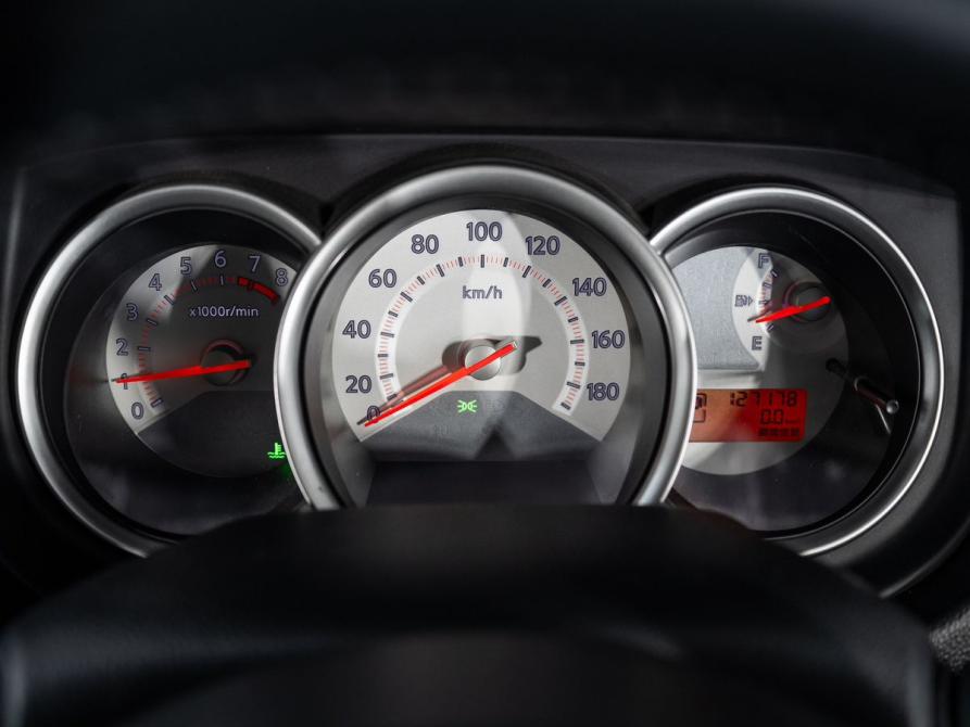 Nissan Tiida I Иркутск  - изображение 10