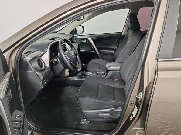 Toyota RAV4 IV (XA40) Рестайлинг с пробегом 2017 года, цена 2 199 000 рублей, 142774 км, внедорожник, Автокод Объявления