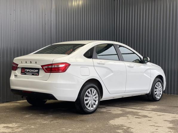 Lada (ВАЗ) Vesta I с пробегом 2022 года, цена 1 077 000 рублей, 52616 км, седан, Автокод Объявления