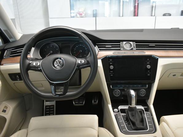 Volkswagen Passat B8 с пробегом 2018 года, цена 3 149 000 рублей, 82493 км, универсал, Автокод Объявления