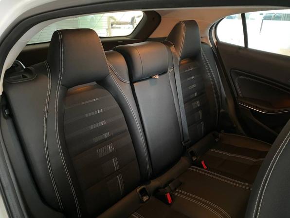 Mercedes-Benz GLA I (X156) Рестайлинг с пробегом 2018 года, цена 2 327 000 рублей, 59740 км, внедорожник, Автокод Объявления