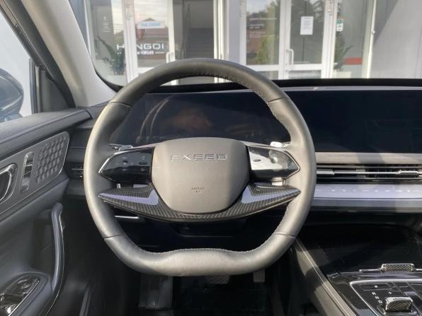 Exeed LX I Рестайлинг 2 с пробегом 2023 года, цена 2 095 000 рублей, 24594 км, внедорожник, Автокод Объявления