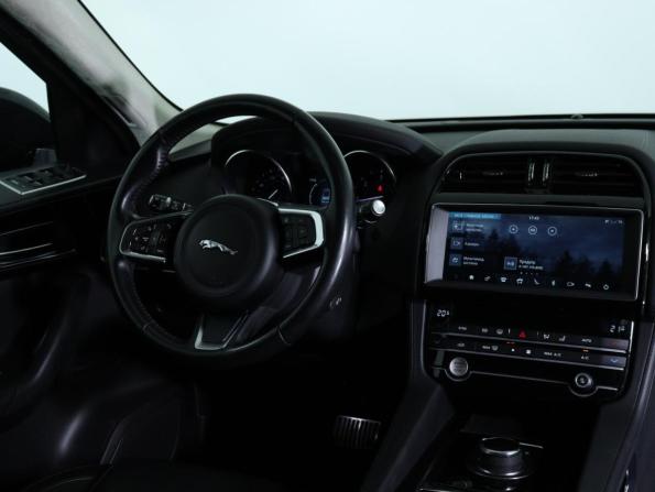 Jaguar F-Pace I с пробегом 2019 года, цена 2 700 000 рублей, 94947 км, внедорожник, Автокод Объявления