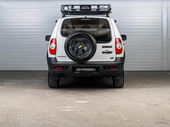 Chevrolet Niva I Рестайлинг с пробегом 2015 года, цена 690 000 рублей, 99304 км, внедорожник, Автокод Объявления