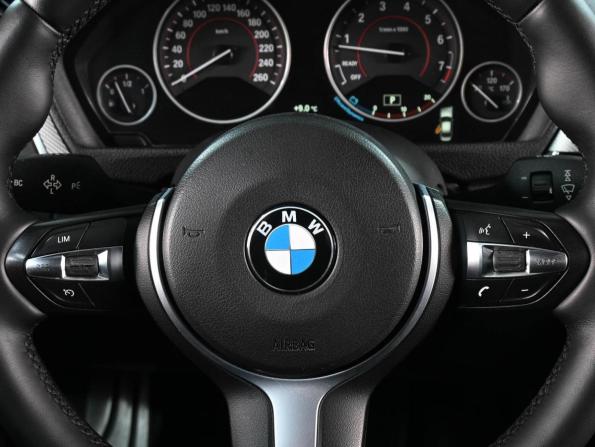 BMW 3 серии VI (F3x) Рестайлинг с пробегом 2015 года, цена 2 449 000 рублей, 190256 км, седан, Автокод Объявления