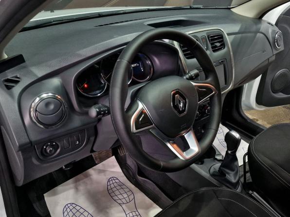 Renault Sandero II Рестайлинг с пробегом 2022 года, цена 1 470 000 рублей, 36083 км, хэтчбек, Автокод Объявления