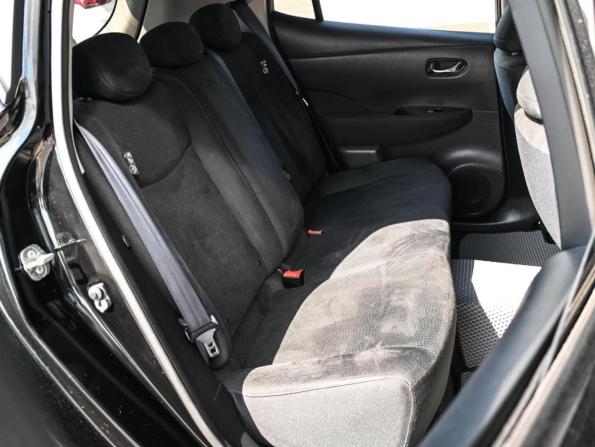 Nissan Leaf I (ZE0/AZE0) с пробегом 2017 года, цена 1 378 000 рублей, 98649 км, хэтчбек, Автокод Объявления