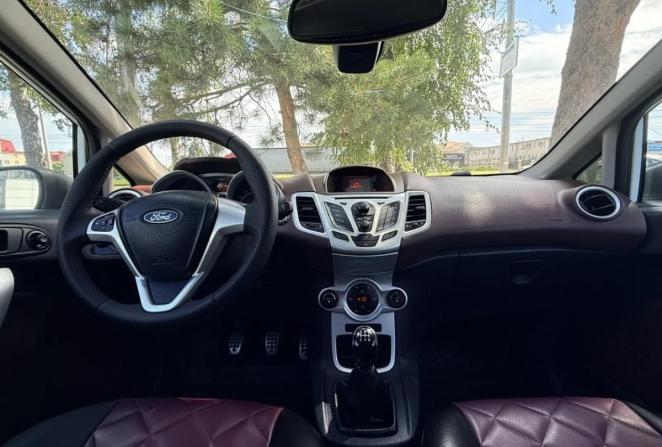 Ford Fiesta Mk6 с пробегом 2009 года, цена 490 000 рублей, 137485 км, хэтчбек, Автокод Объявления