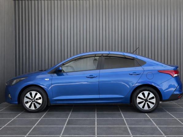 Hyundai Solaris II Рестайлинг с пробегом 2021 года, цена 1 467 000 рублей, 56167 км, седан, Автокод Объявления