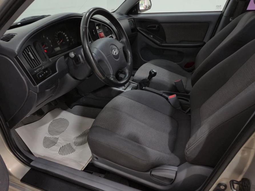 Hyundai Elantra III (XD2) Рестайлинг Альметьевск  - изображение 12