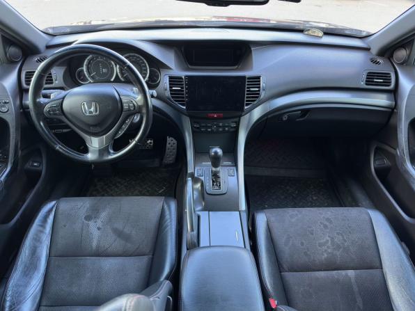 Honda Accord VIII Рестайлинг с пробегом 2011 года, цена 1 260 000 рублей, 240055 км, седан, Автокод Объявления