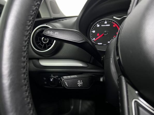 Audi A3 III (8V) Рестайлинг с пробегом 2018 года, цена 1 840 000 рублей, 148579 км, хэтчбек, Автокод Объявления