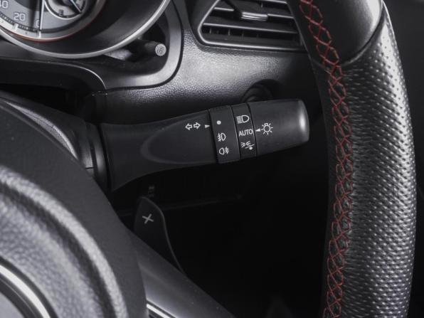 Suzuki Swift V с пробегом 2022 года, цена 1 669 000 рублей, 77650 км, хэтчбек, Автокод Объявления
