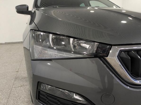 Skoda Rapid II с пробегом 2022 года, цена 1 799 000 рублей, 53946 км, лифтбек, Автокод Объявления