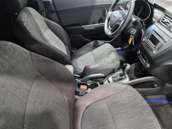 Kia Rio III Рестайлинг с пробегом 2016 года, цена 1 099 000 рублей, 96504 км, хэтчбек, Автокод Объявления