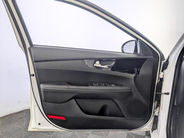 Kia Cerato IV с пробегом 2020 года, цена 1 975 000 рублей, 108160 км, седан, Автокод Объявления