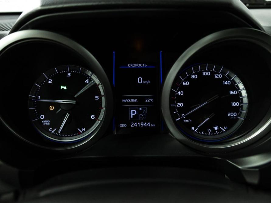 Toyota Land Cruiser Prado 150 Series Рестайлинг 1 Санкт-Петербург  - изображение 13